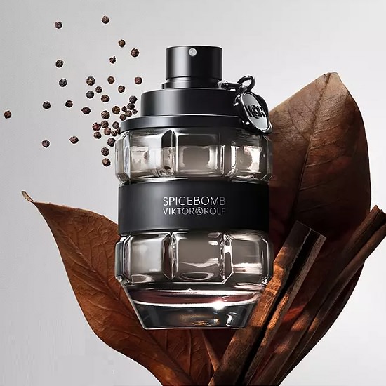 فيكتور أند رولف سبايس بومب Viktor&Rolf Spicebomb